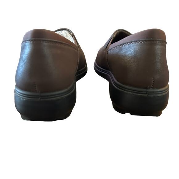 Easy Street Maybell Brown Slip on Loafers Comfort Shoe NEW  Size 9 - Picture 4 of 11